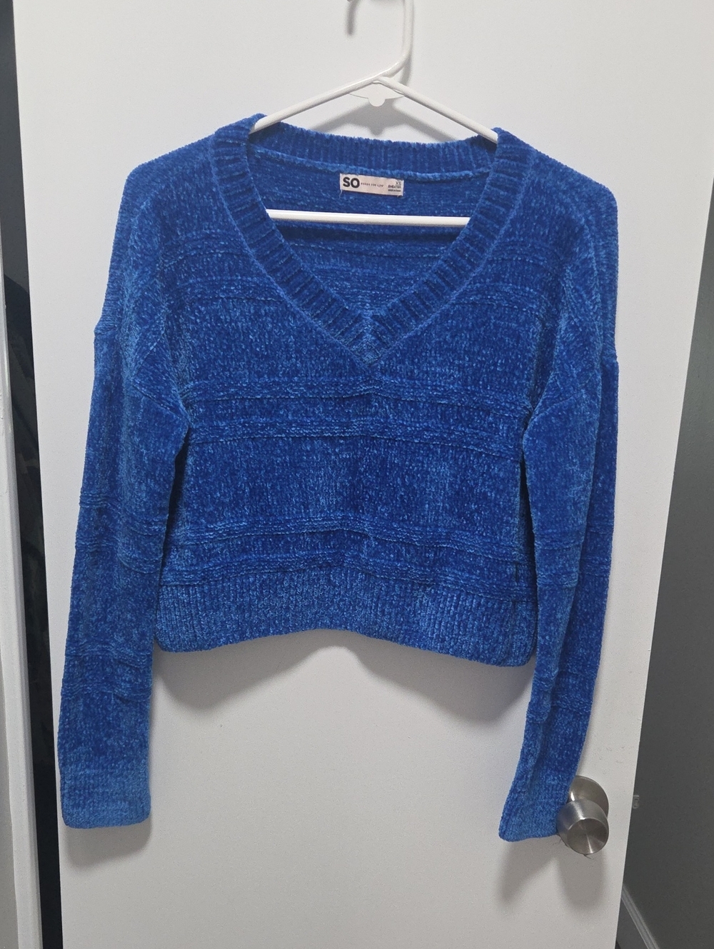 SO Cozy Chenille V-Neck Crop Sweater - Blue